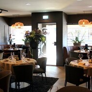 Rose Garden Asian Bistro (Geen Afhaal en de Diner Cadeaukaart kan op zaterdag niet ingeleverd worden.)